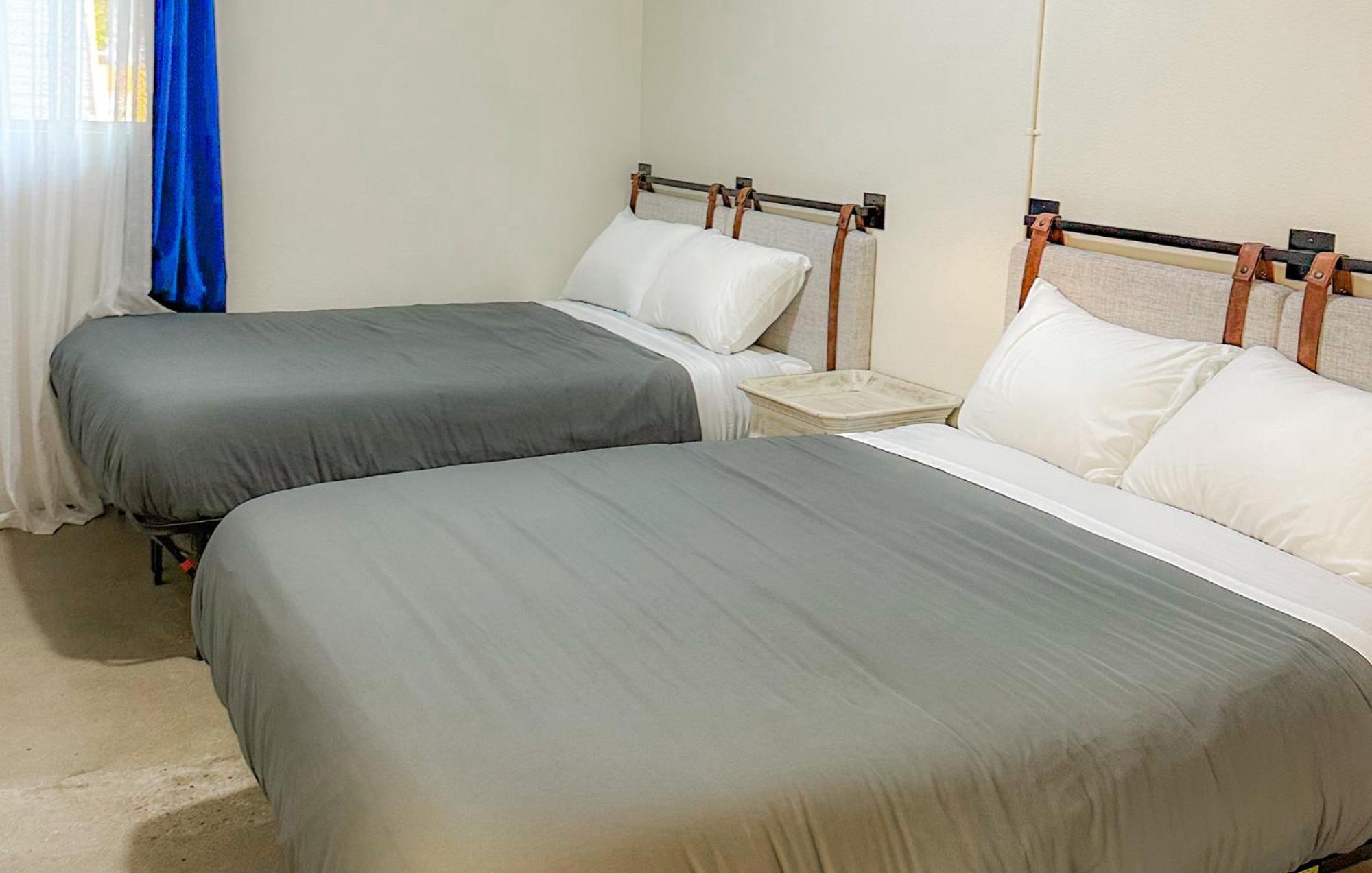 Ith Santa Barbara Beach Hostel Екстер'єр фото