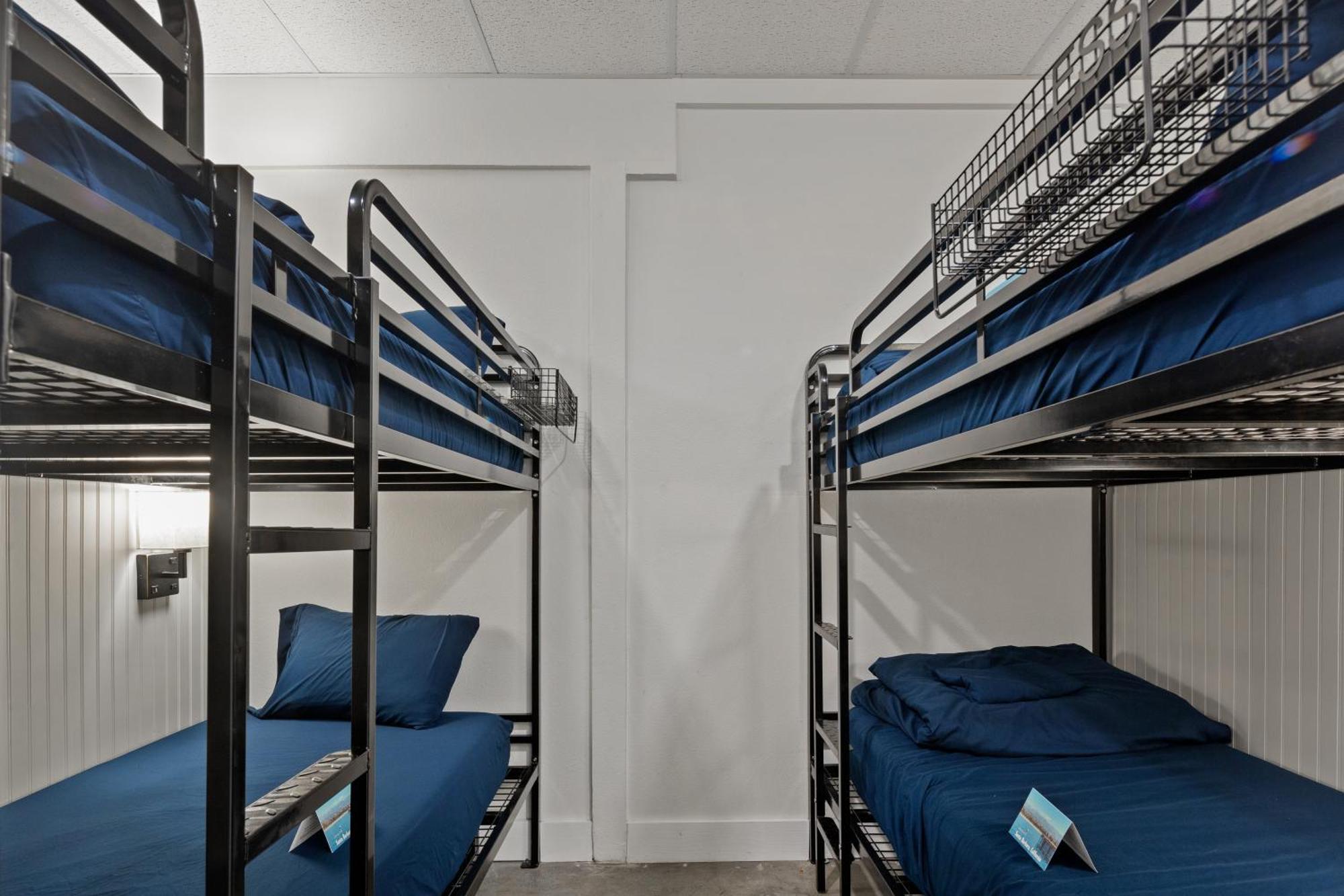 Ith Santa Barbara Beach Hostel Екстер'єр фото